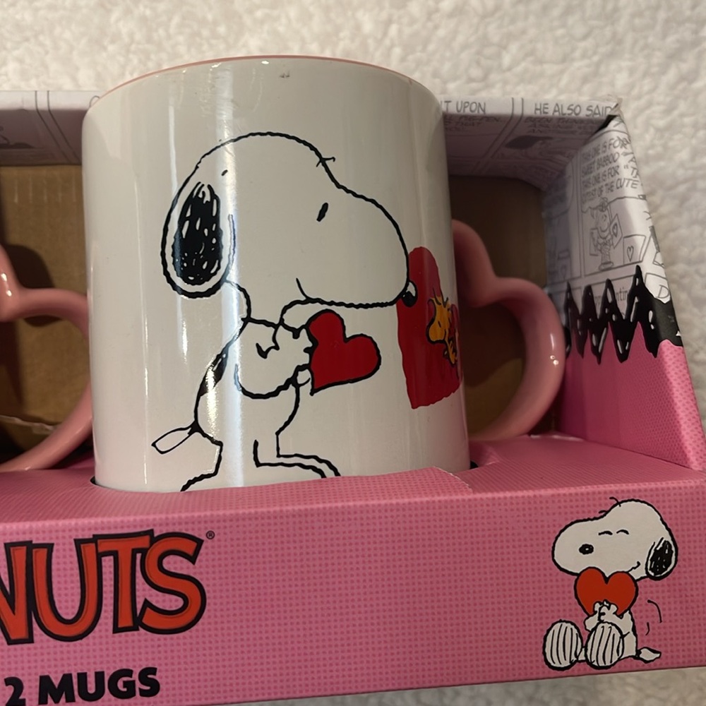 NWOT Peanuts Snoopy Pink Mugs Set - Picture 4 of 5